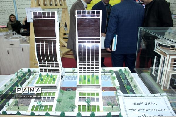 افتتاح نمایشگاه دستاوردهای انقلاب اسلامی در همدان