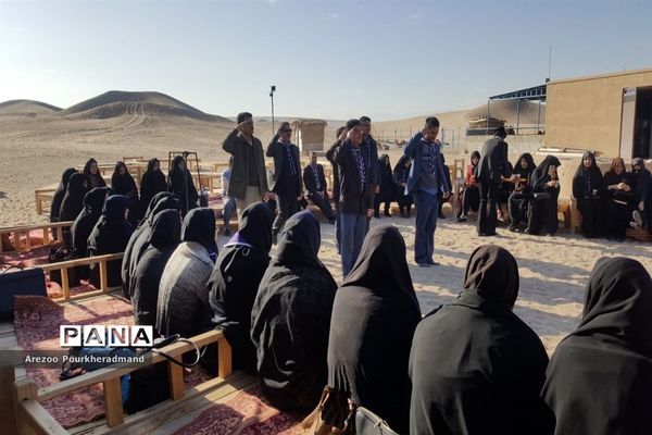 کارگاه آموزشی مربیان پیشتاز ناحیه یک یزد در کمپ کویرنوردی