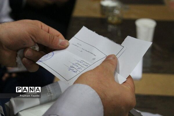 بازدید و ارزیابی مسئولان سازمان دانش‌آموزی مرکز از فعالیت‌های شهرستان سمنان