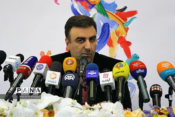 نشست خبری سی و هفتمین جشنواره فیلم فجر