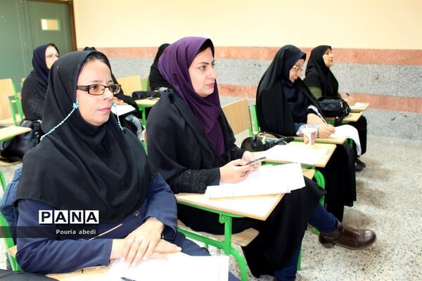 کارگاه آموزشی فرهنگ‌سازی نماز در خانواده