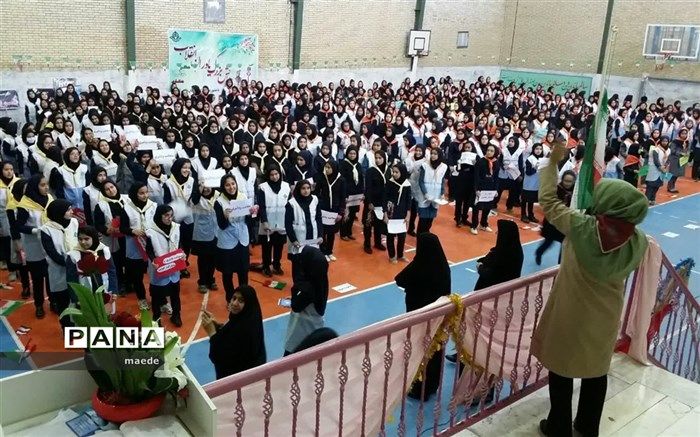 برگزاری همایش بزرگ یاوران انقلاب ویژه دختران در کاشمر