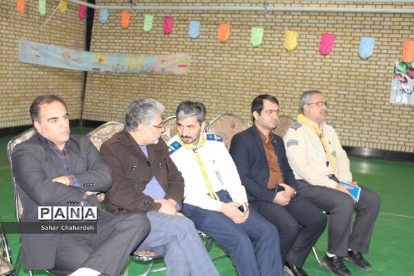 مراسم تحلیف دستمال گردن با حضور رئیس سازمان دانش‌آموزی استان همدان