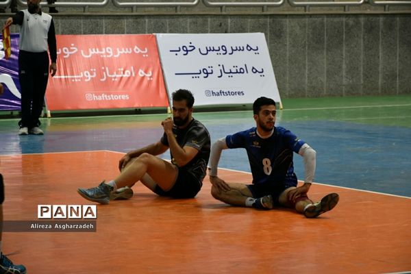 دیدار تیم‌های والیبال توپکا بابلسر و ملوان بندر انزلی