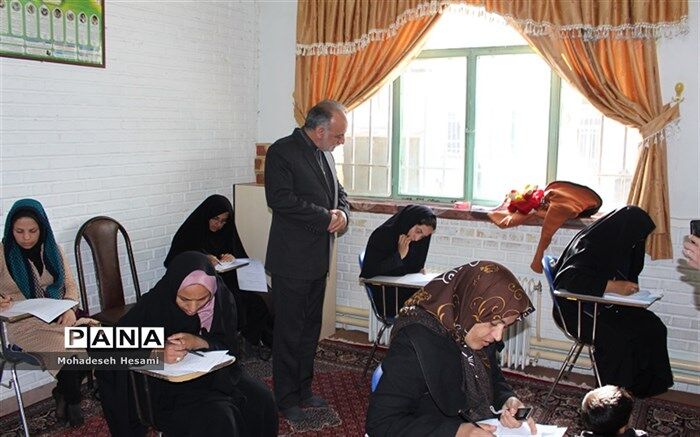 مدیر کل آموزش و پرورش خراسان جنوبی:رقابت800سوادآموزاستان درمسابقه کتابخانی حمایت از کالای ایرانی