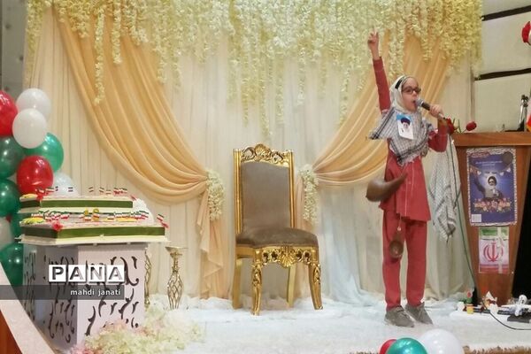 جشن انقلاب در مدارس قم