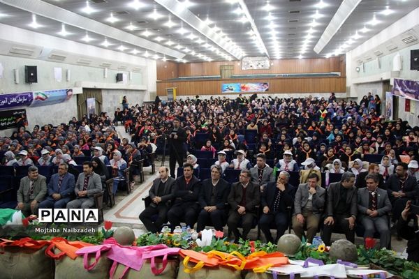 مانور تشکیلاتی پیشتازان خراسان رضوی با عنوان «یاوران انقلاب، رهروان ولایت» - 1