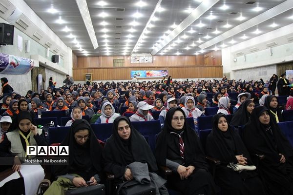 مانور تشکیلاتی پیشتازان خراسان رضوی با عنوان «یاوران انقلاب، رهروان ولایت» - 1