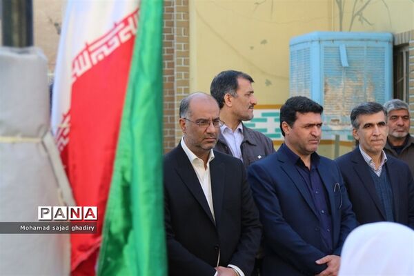 بازدید از نمایشگاه دست‌آورد‌های دانش‌آموزان منطقه 12 آموزش و پرورش شهر تهران