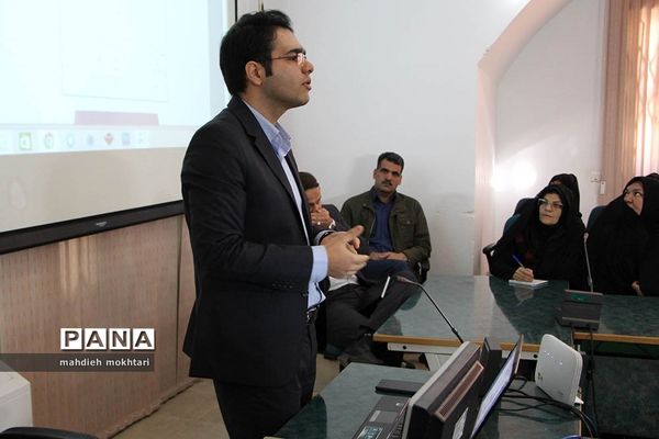 برگزاری جلسه رابطین آموزشی بازی‌های فکری، آموزشی و سرگرمی استان یزد