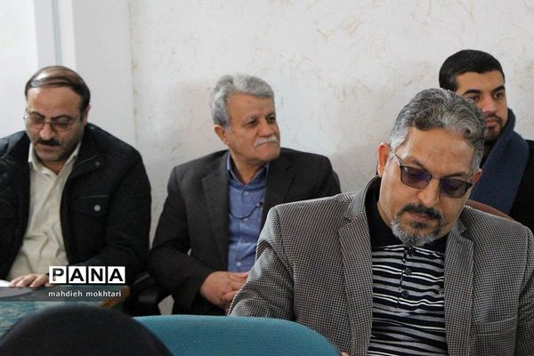 برگزاری جلسه رابطین آموزشی بازی‌های فکری، آموزشی و سرگرمی استان یزد