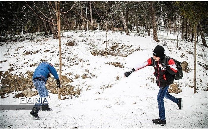 تعطیلی برخی مدارس فاروج در اثر سرما و لغزندگی معابر