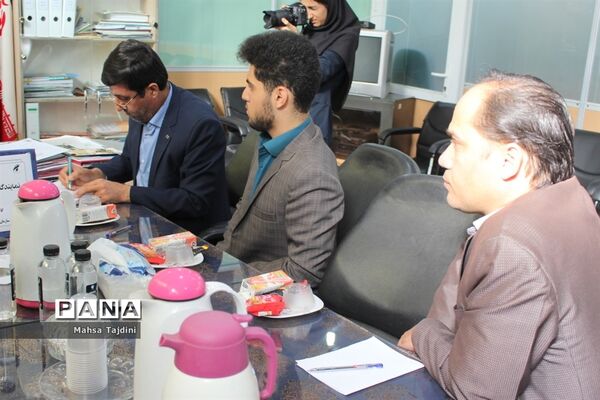 نشست نمایندگان مجلس دانش‌آموزی استان بوشهر