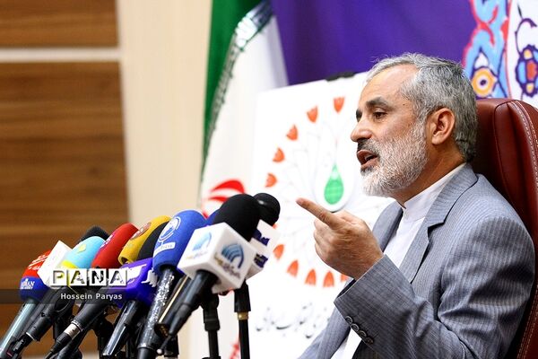 نشست خبری رئیس ستاد مرکزی چهلمین سالگرد پیروزی انقلاب اسلامی