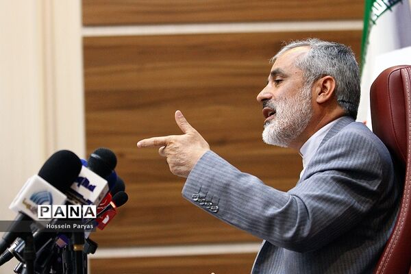 نشست خبری رئیس ستاد مرکزی چهلمین سالگرد پیروزی انقلاب اسلامی