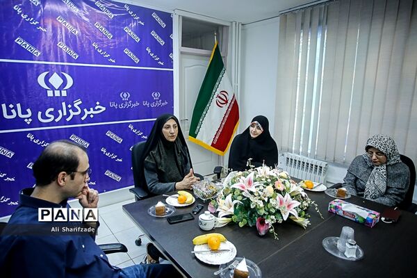 حضور زهرا نژادبهرام عضو شورای شهر تهران در خبرگزاری پانا