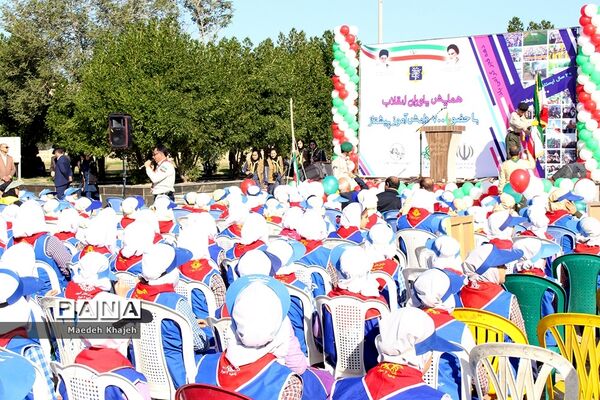 همایش ۷۰۰نفری یاوران انقلاب سازمان دانش‌آموزی ناحیه ۴ اهواز