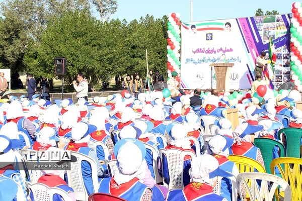 همایش ۷۰۰نفری یاوران انقلاب سازمان دانش‌آموزی ناحیه ۴ اهواز