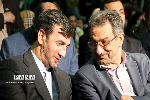 افتتاح دو پروژه ورزشی  دربهارستان با حضور وزیر ورزش و جوانان