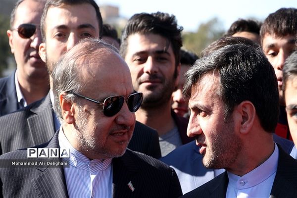 افتتاح دو پروژه ورزشی  دربهارستان با حضور وزیر ورزش و جوانان