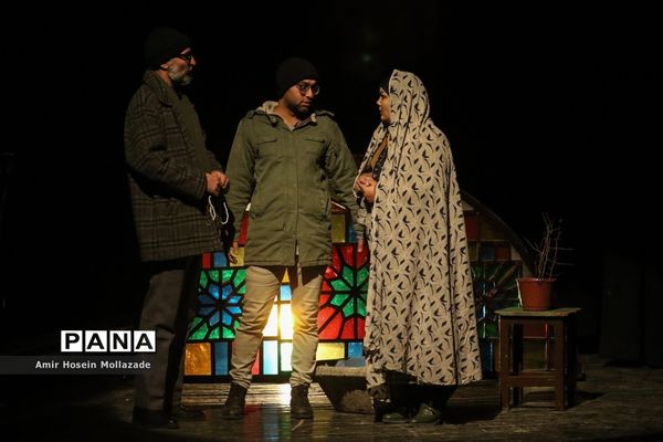 تئاتر «روزهای بی قوام» در ارومیه