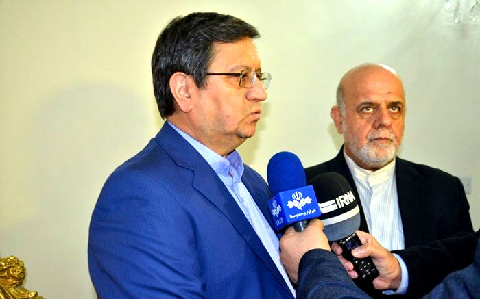 همتی: موانع پرداخت بدهی عراق برطرف می شود