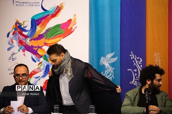 نشست‌های پرسش و پاسخ فیلم‌های  هشتمین روز سی و هفتمین جشنواره فیلم فجر