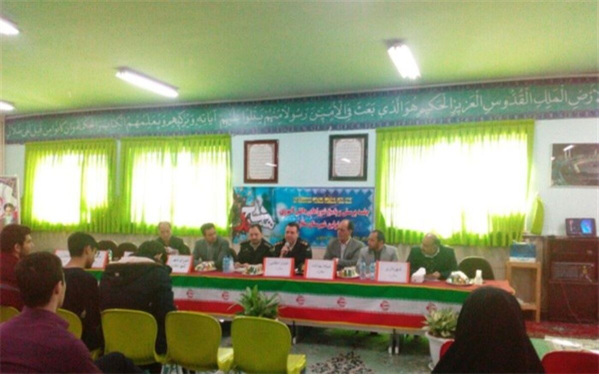 دیدار دانش آموزان با مسئولین شهرستان ملارد