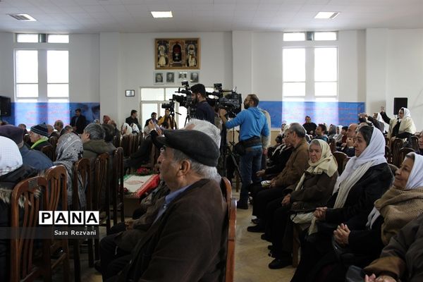 مراسم عطرافشانی و گلباران مزارشهدای ادیان توحیدی