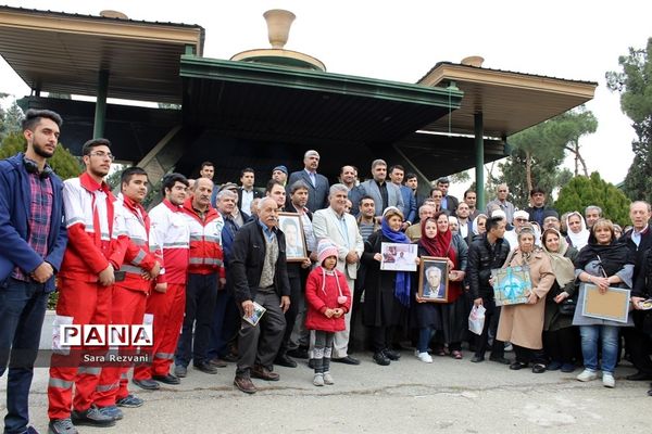 مراسم عطرافشانی و گلباران مزارشهدای ادیان توحیدی