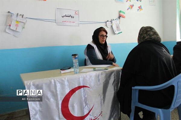 کاروان سلامت هلال احمر در روستای دوک و زیلت قائم‌شهر