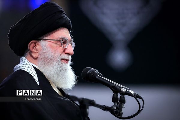 دیدار فرماندهان و کارکنان نیروی هوایی ارتش با رهبر انقلاب