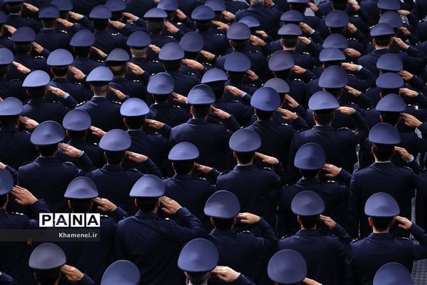 دیدار فرماندهان و کارکنان نیروی هوایی ارتش با رهبر انقلاب