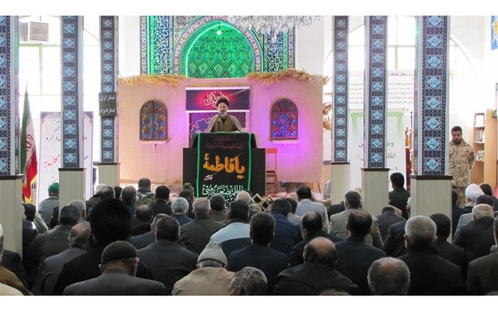 امام جمعه شهرستان فیروزکوه:بیست و دوم بهمن  57معجزه بزرگ و پیروزی حق بر باطل بود