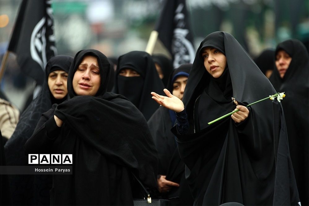 اجتماع بزرگ هیئت‌‌های عاشورای فاطمی در میدان هفت تیر