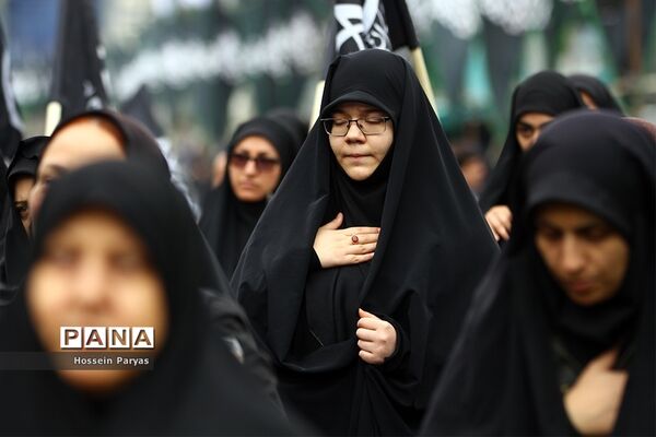 اجتماع بزرگ هیئت‌‌های عاشورای فاطمی در میدان هفت تیر