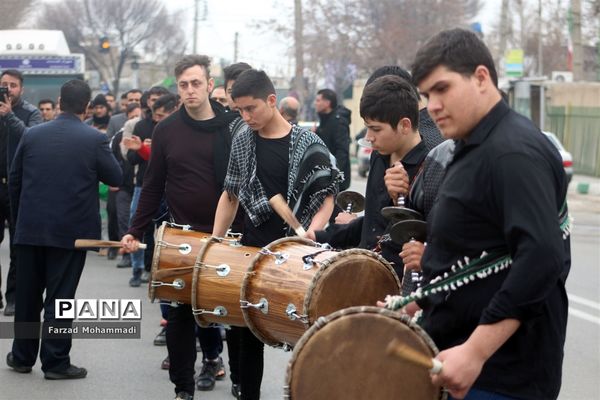 دسته‌ عزاداری هیئت رهروان شهدا به‌مناسبت ایام فاطمیه