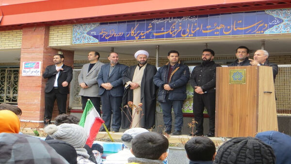 جشن انقلابی و جهاد تبیین در دبیرستان فرهنگ شهید پرکار مراغه