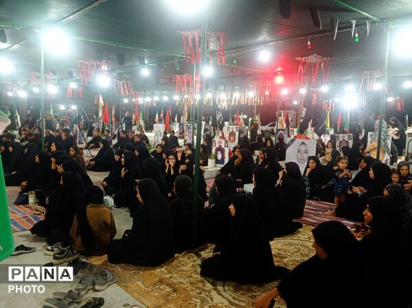 گرامیداشت یاد شهدای مدرسه شجره طیبه میناب در شب تاسوعای حسینی