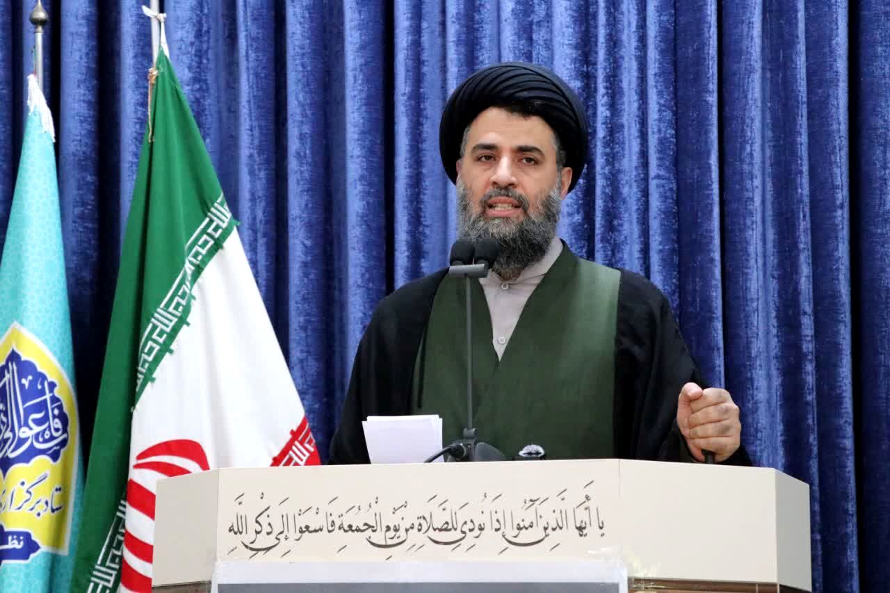 کلید حل مشکلات زندگی تقوا است
