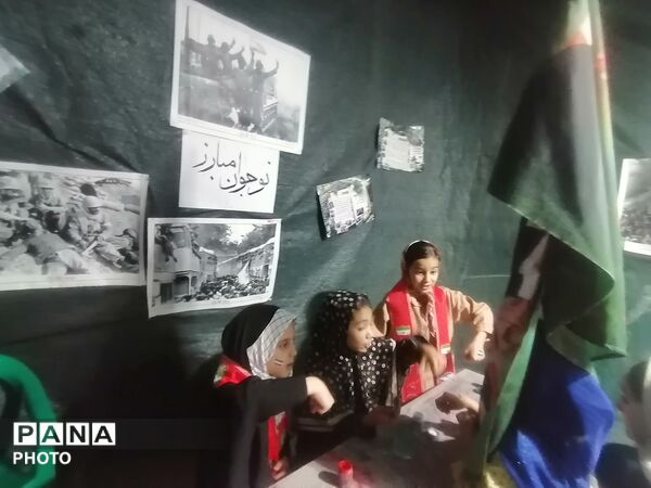 فعالیت دانش‌آموزان پیشتاز در موکب سازمان دانش‌آموزی ابرکوه 