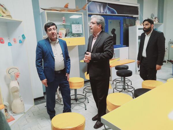  بازدید معاون وزیر و رئیس مرکز روابط‌ عمومی وزارت آموزش و پرورش از پژوهش‌سرای شهید خوشبخت بوشهر