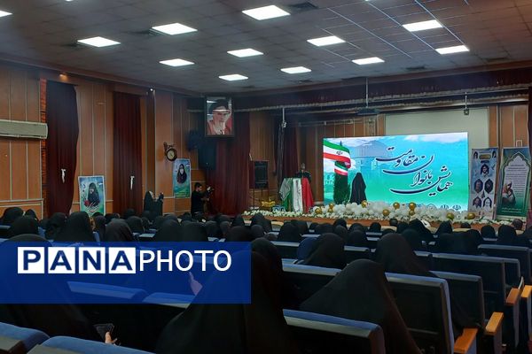  همایش بانوان مقاومت در قرچک