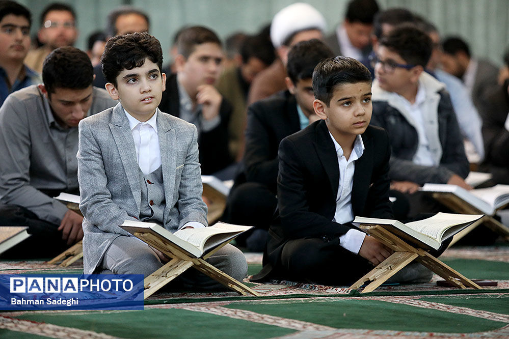 حافظان و قاریان ممتاز در فرآیندی بدون کنکور جذب دانشگاه فرهنگیان می‌شوند