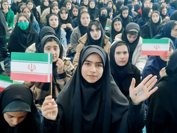 مصلی لردگان میزبان جشن شور و برکت دختران شد