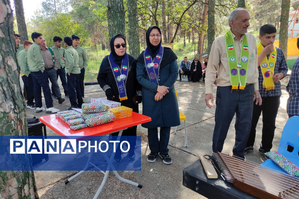 اردوی پسران پیشتاز متوسطه ناحیه 4 شیراز