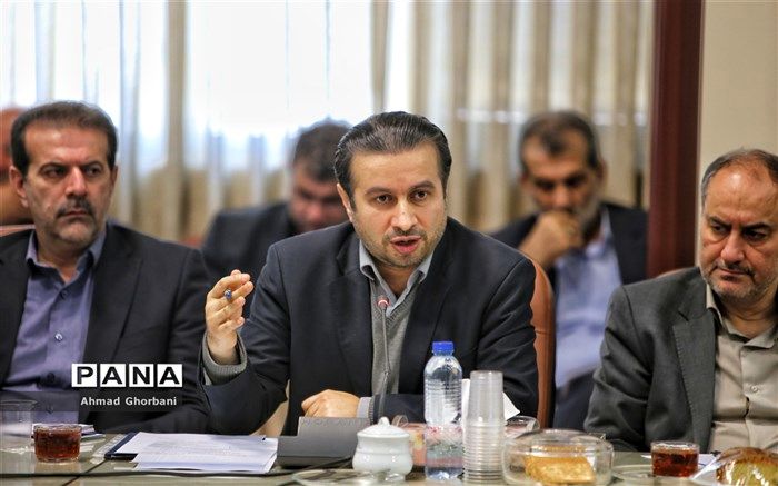 توزیع۴۸۰ تن گوشت منجمد در بازار برای ایام عید