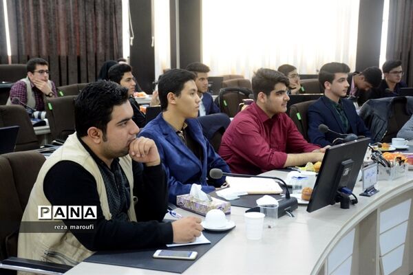 دومین نشست نمایندگان نهمین دوره مجلس دانش‌آموزی قطب دو کشور در ارومیه 3