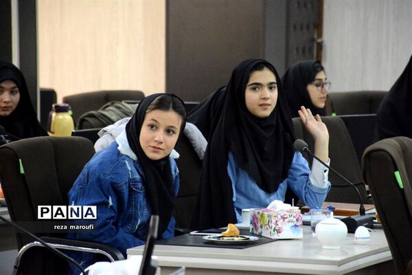 دومین نشست نمایندگان نهمین دوره مجلس دانش‌آموزی قطب دو کشور در ارومیه 3