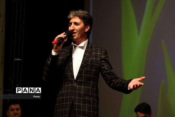جشن انقلاب ویژه کارکنان ستادی آموزش و پرورش آذربایجان شرقی